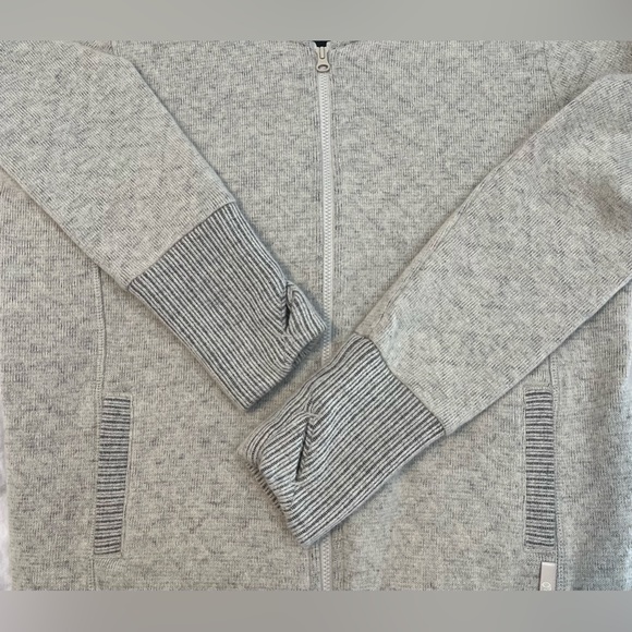 Mountain Hardwear Wool Blend Full Zip Sweater Women’s Size Small - Picture 7 of 12